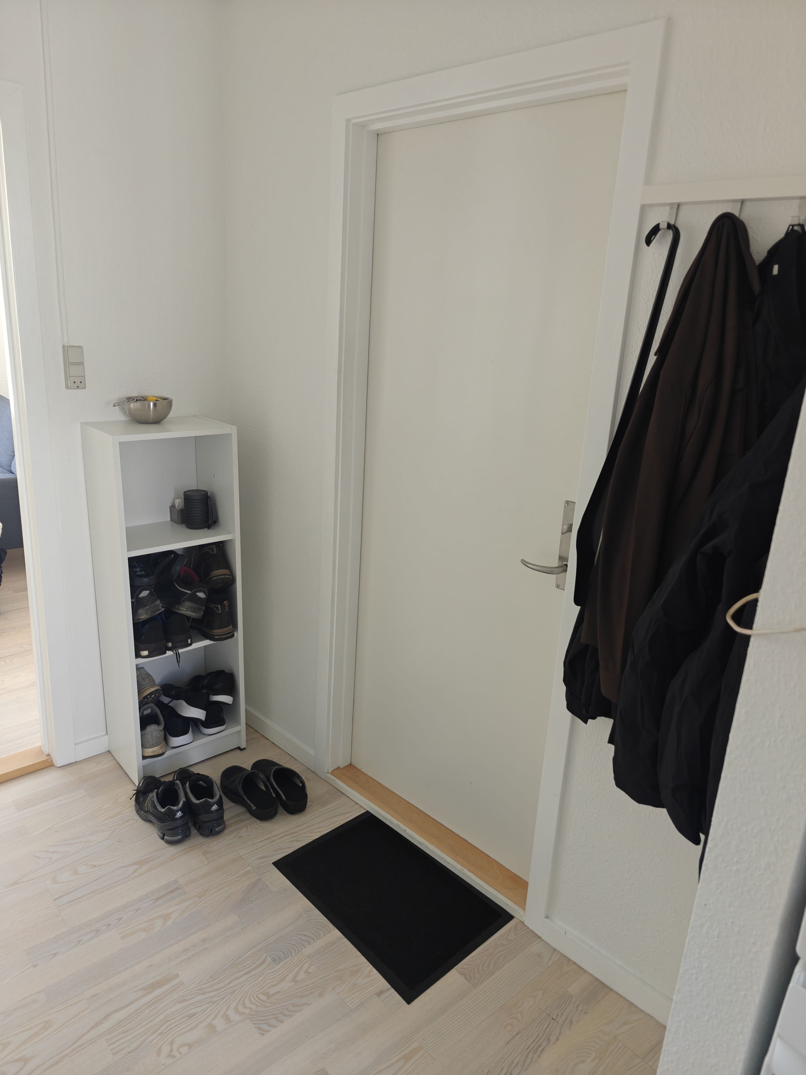 Lys og rumlig lejlighed på 1. sal lige ved starten af gågaden., photo 3