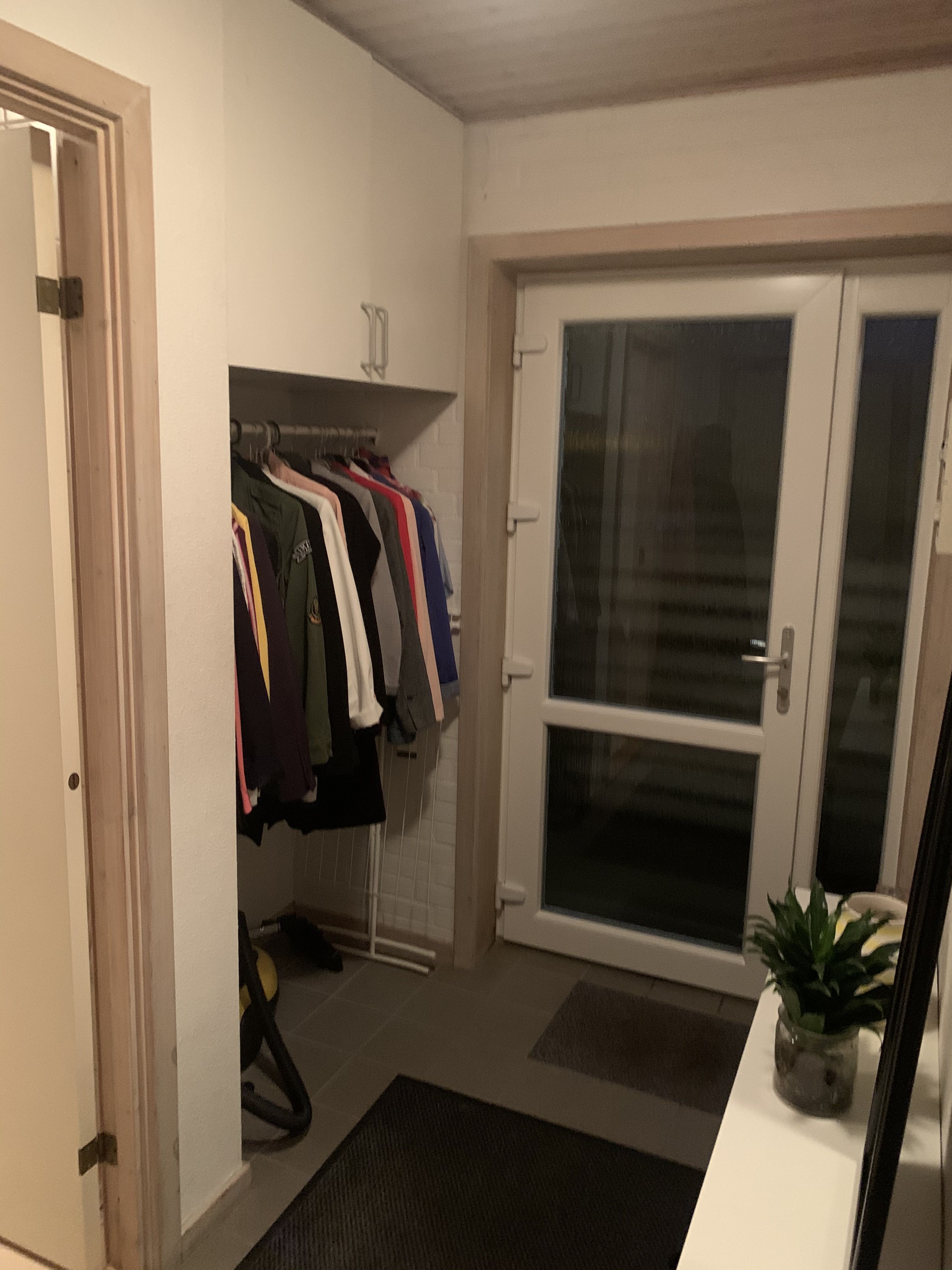 Attraktiv lejlighed i stueplan 