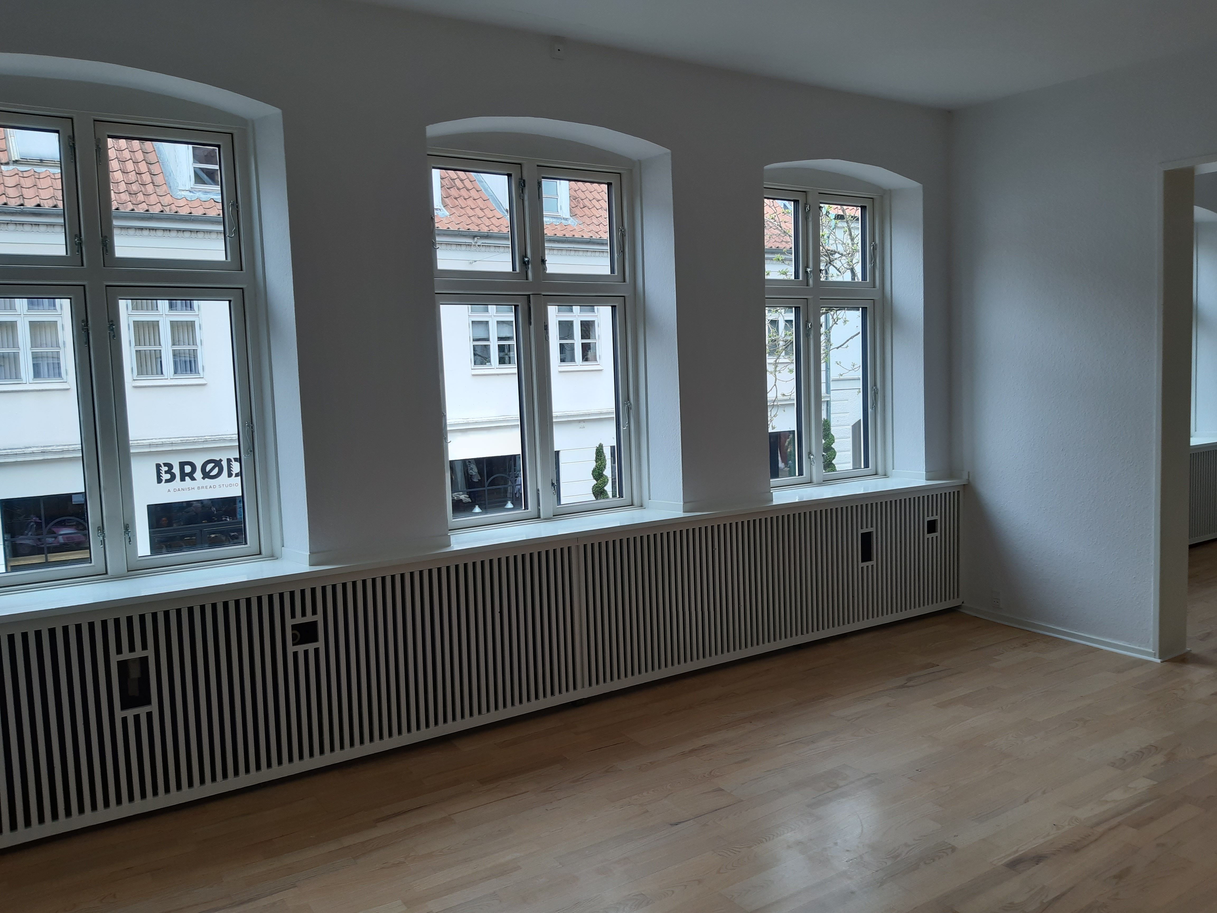 Nyistandsat super centralt beliggende lejlighed
