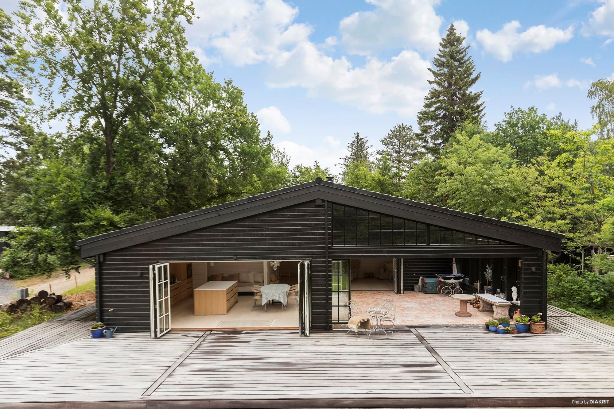 Unikt Arkitekttegnet Hjem I Hornbæk – Møbleret & Indflytningsklart