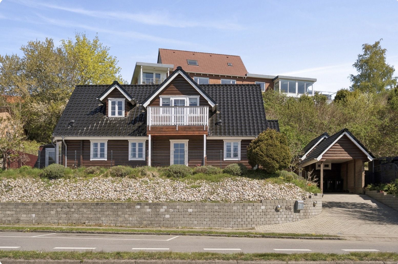 Villa med udsigt til Møllesøen
