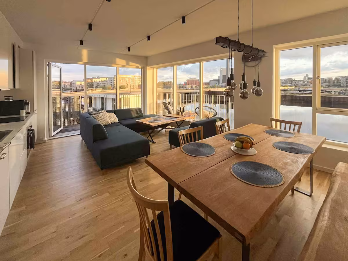 Waterfront Room in Sydhavn 7m2