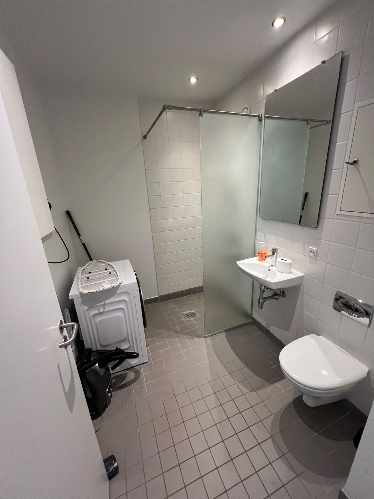 Brand-New Fully Furnished Room Available – Rentemestervej ✨