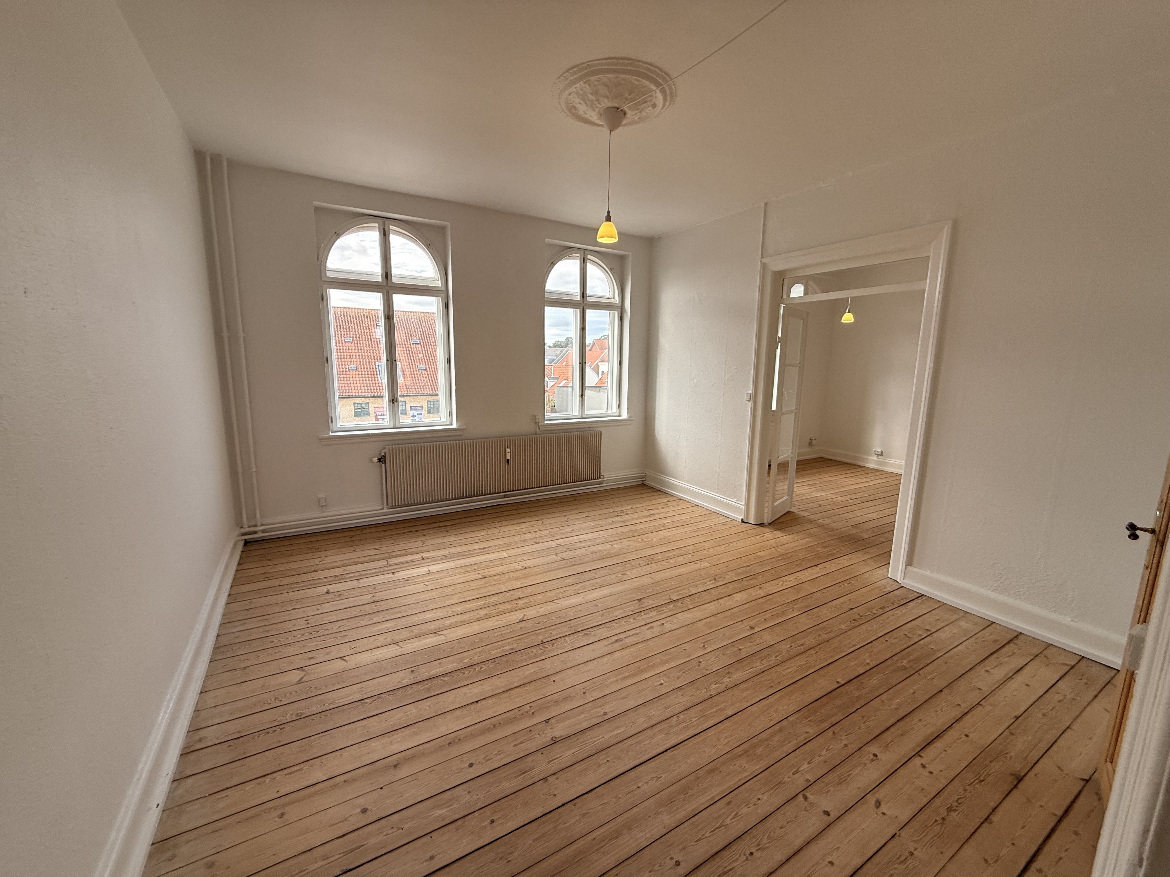 Rummelig 4-værelses lejlighed på 2. sal med central beliggenhed Gothersgade – 108 m², photo 3