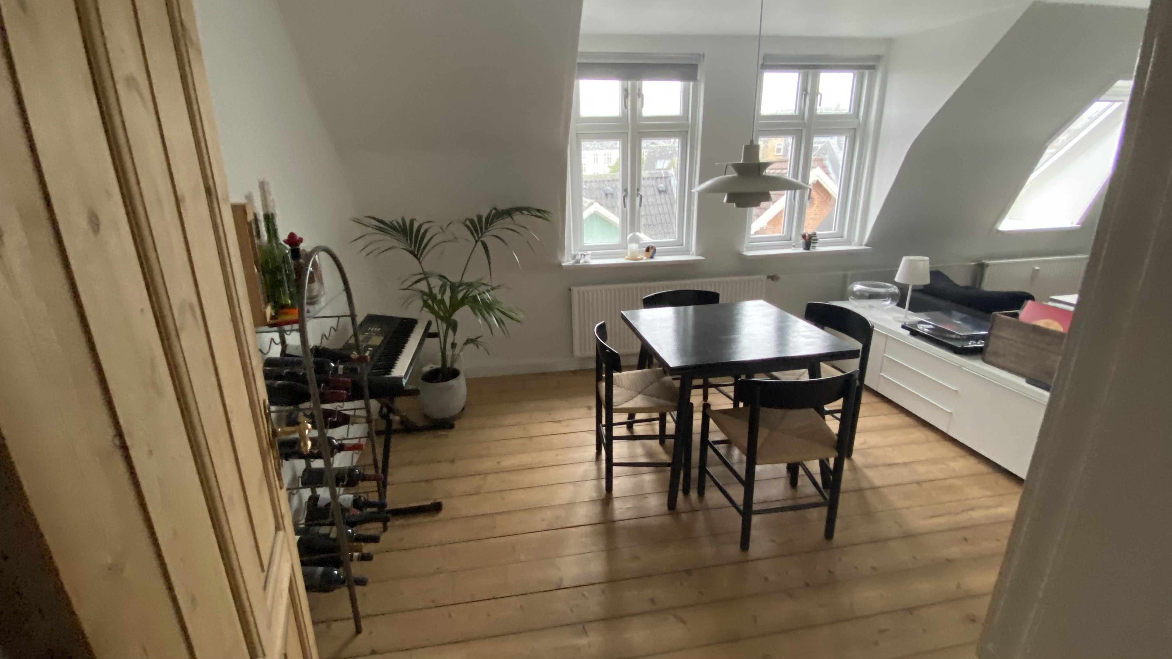 Hyggelig og delevenlig lejlighed